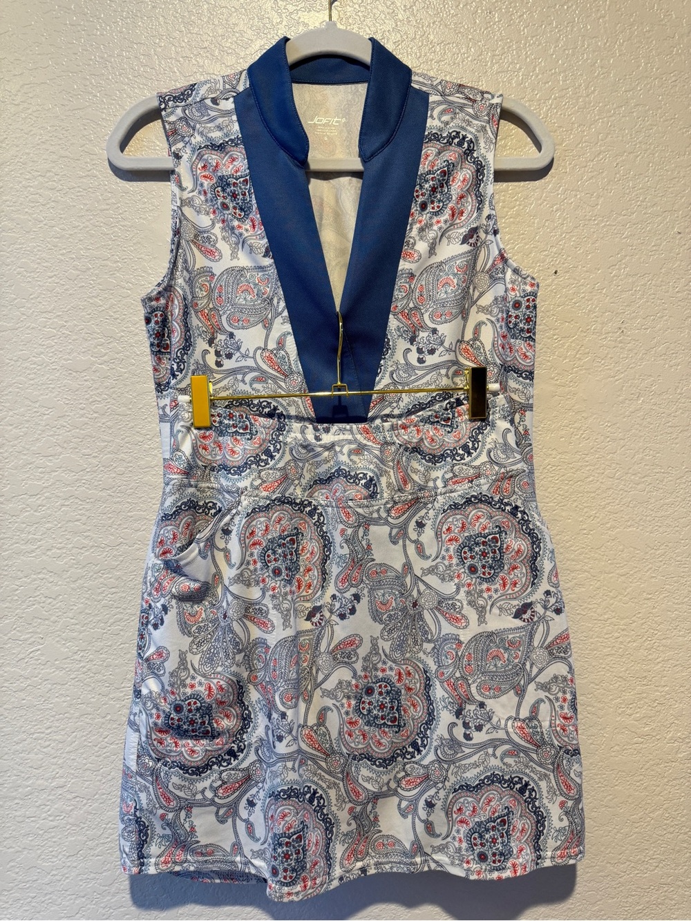 PIckleball/ Golf Outfit Sleeveless Paisley V-Neck and skorts